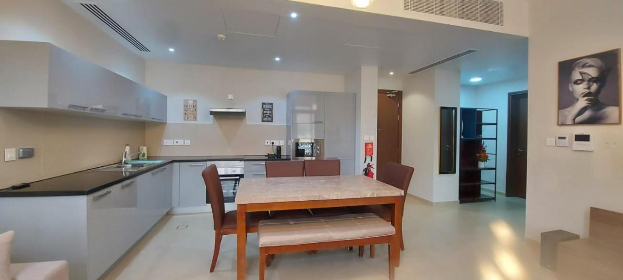 One Elegant 1Bhk Apartment In Muscat Bay 02 エクステリア 写真