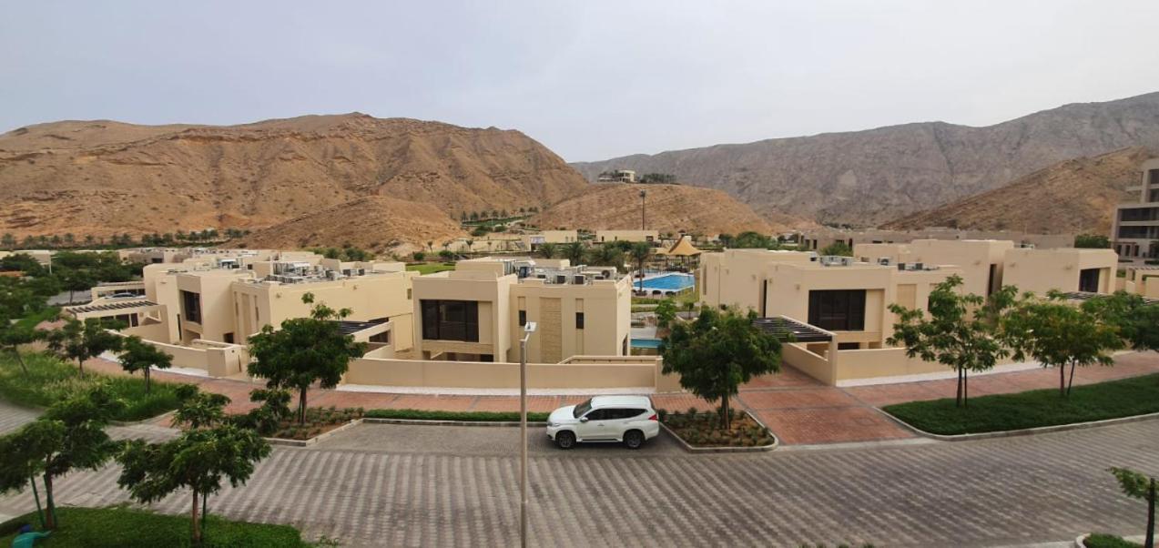 One Elegant 1Bhk Apartment In Muscat Bay 02 エクステリア 写真